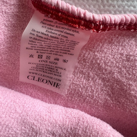 CLEONIE One piece Australian Brand - Picture 4 of 6